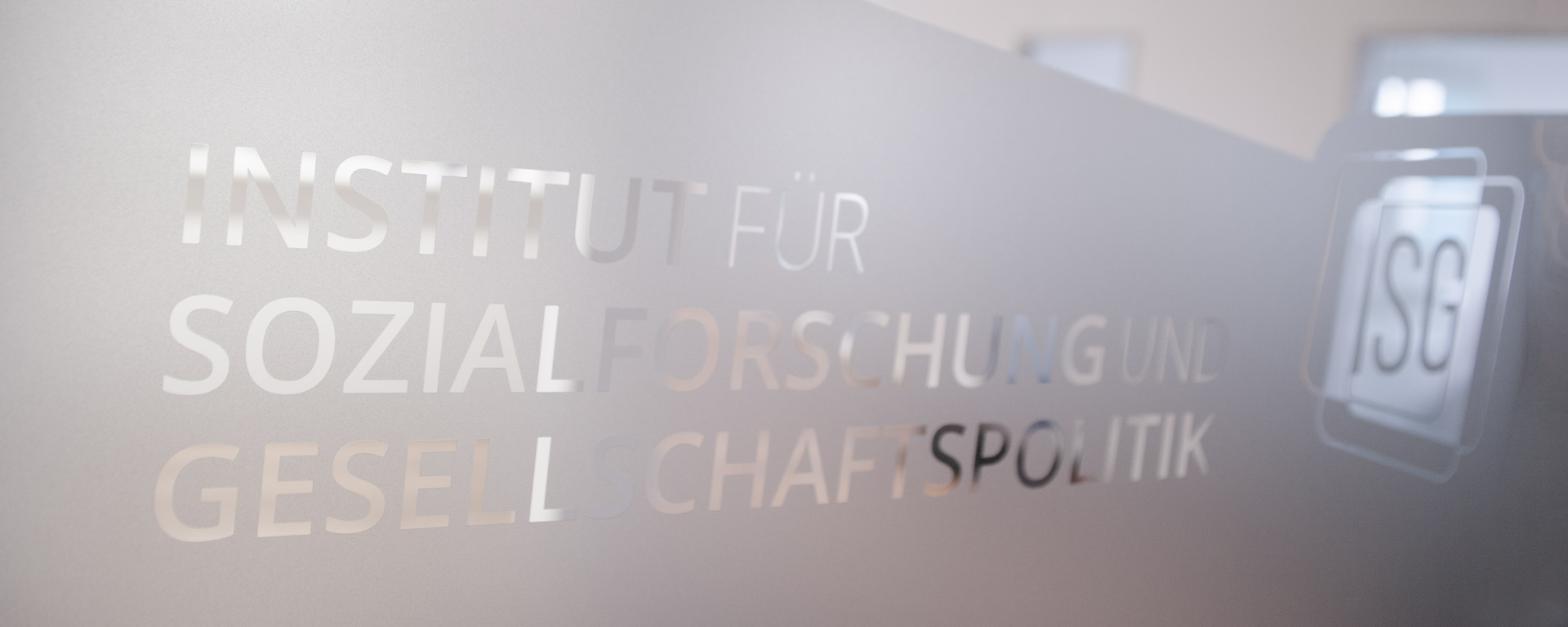 02INSTITUTFUERSOZIALFORSCHUNGUNDGESELLSCHAFTSPOLITIK ISG